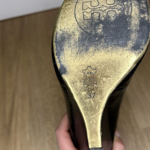 Tory Burch Women’s 37 US 7 Wedge Heels Black Patent Leather Croc Embossed Logo - Picture 10 of 10